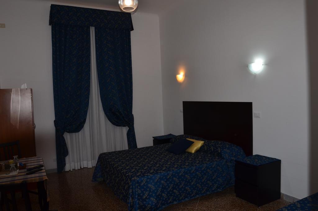 רומא Ines Downtown B&B מראה חיצוני תמונה