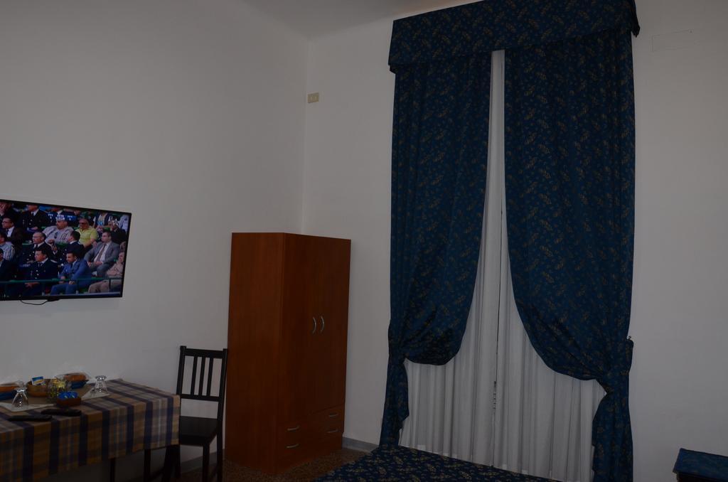 רומא Ines Downtown B&B מראה חיצוני תמונה